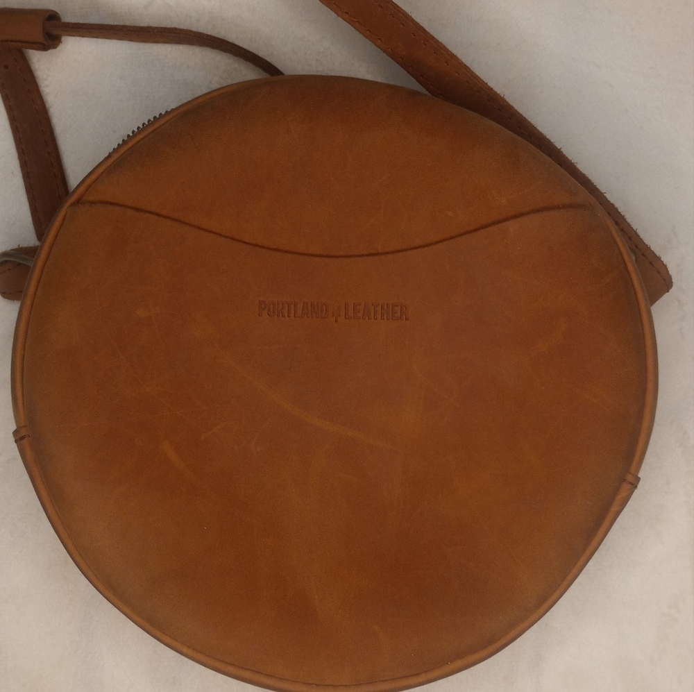 Portland Leather Company Almost Perfect Circle Suede Leather Crossbody Dakota 9” - Picture 4 of 12
